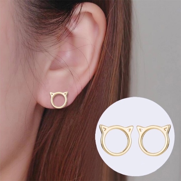 🔴 5/$20 Dainty cat earrings NEW - Picture 2 of 5